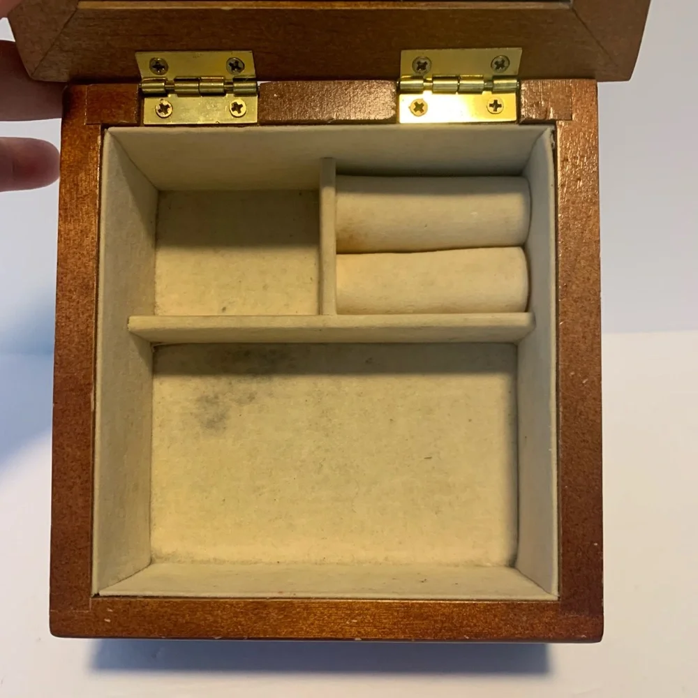 Vintage Cherry Wood jewelry box 6.5”x 7”Needlepoint, Floral Tapestry